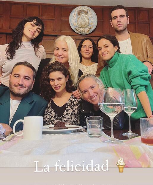 La novia de Gael García, Fer Aragonés celebró su baby shower