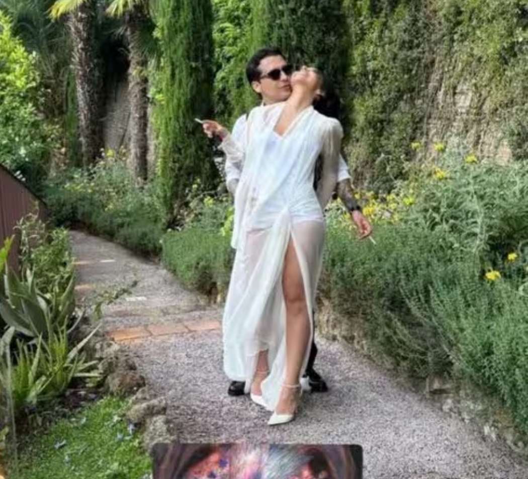 Christian Nodal compartió una foto junto a Ángela Aguilar / Foto: Instagram