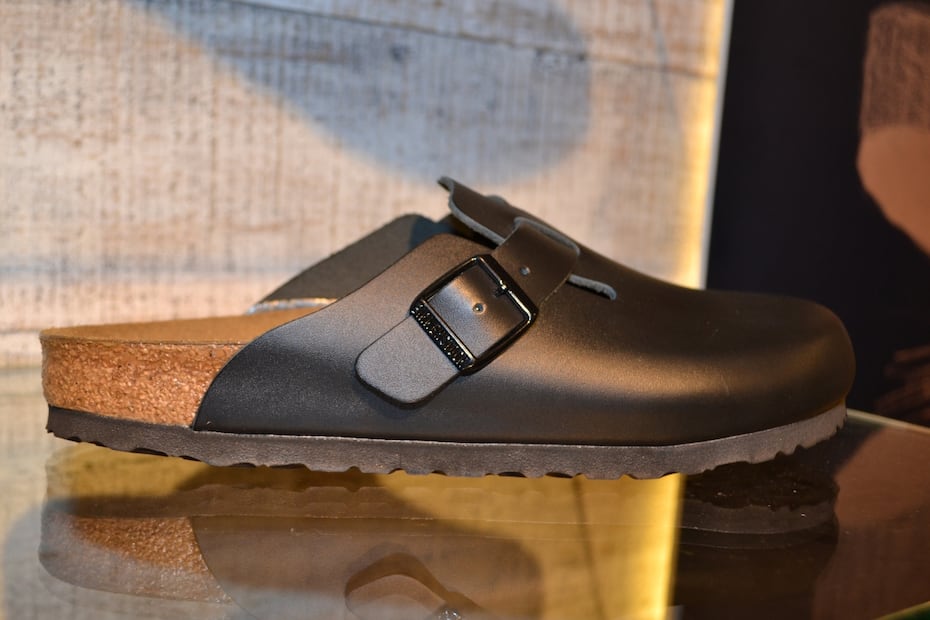 Bernard Arnault: L Catterton adquiere la empresa alemana Birkenstock