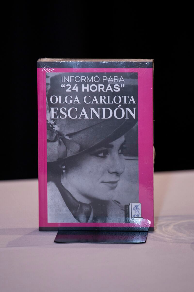 Presentación del libro "Informó para '24 horas'" de Olga Carlota Escandón. (Foto: Esteban Torreblanca)