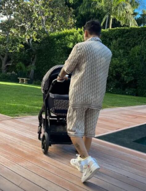 Nadia Ferreira, Maluma y Christian Nodal se han rendido ante el lujo de 'Baby Dior'/Instagram