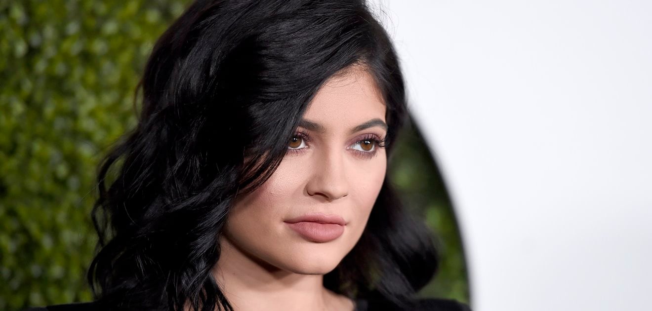Kylie Jenner tiene una nueva obsesión: las pantuflas Louis Vuitton