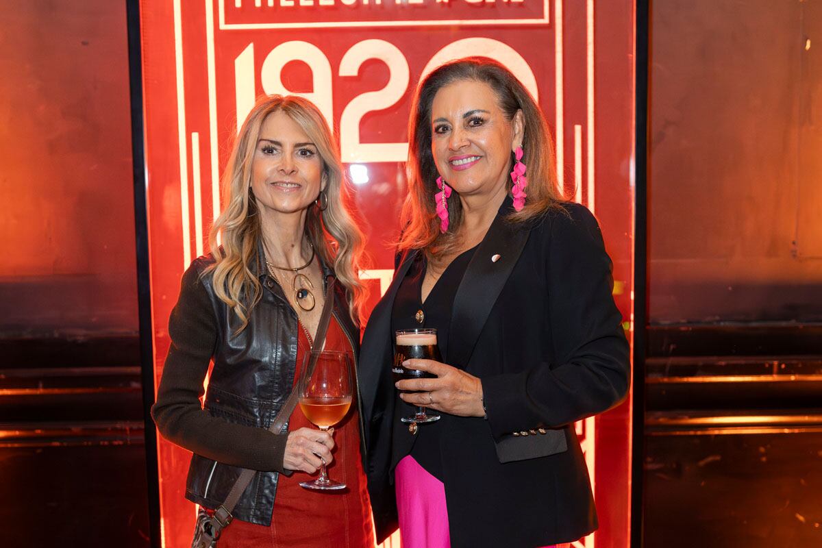 Paulina Vélez y Pilar Meré. (Foto: Héctor Arjona)
