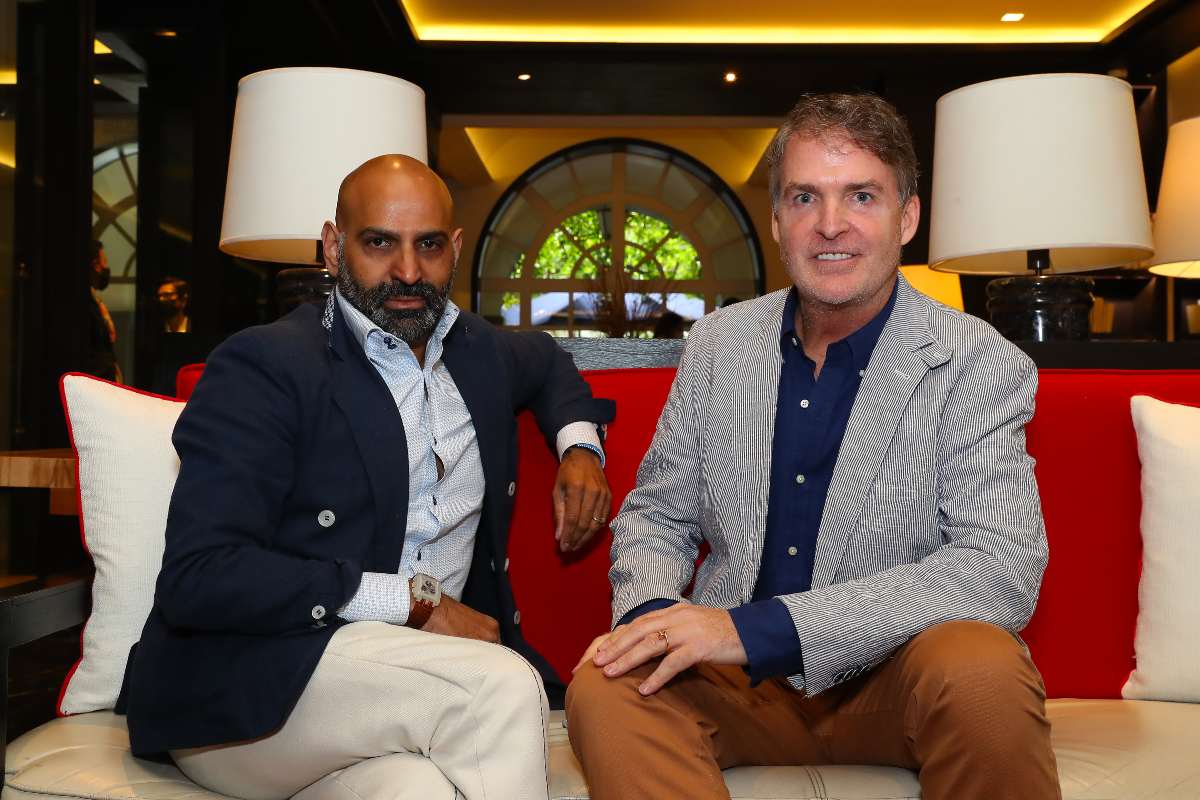 <p>
	Michou Mahtani y Thomas Fuchs. (Foto: Adriana Hernández para Clase)</p>
