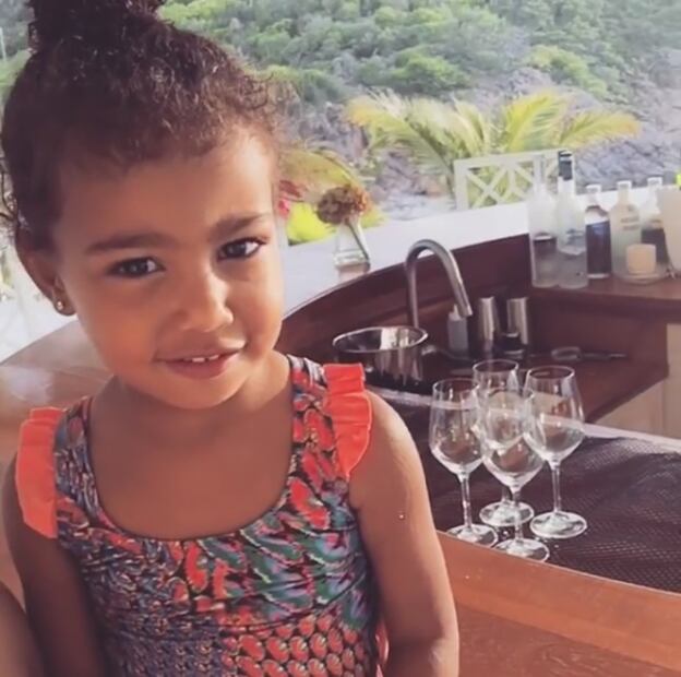 Hijos que no heredaron la belleza de sus famosas mamás