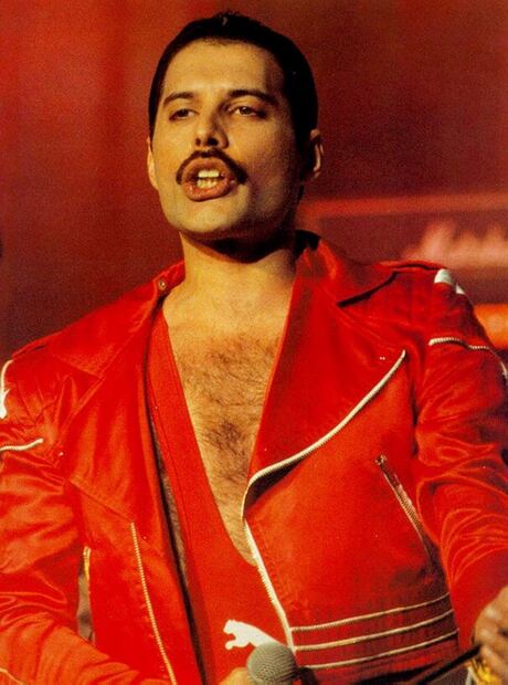 Dan a conocer imagen y carta inédita de Freddie Mercury dedicada a sus padres