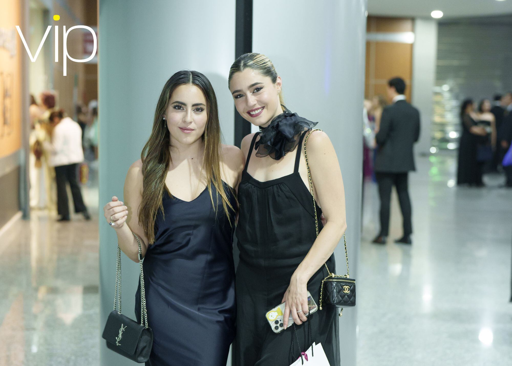 Michelle e Isabel Díaz. (Foto: Héptor Arjona)