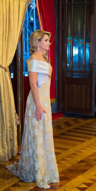 Fotos: Así fue el cambio de imagen de Angélica Rivera, de actriz a primera dama 