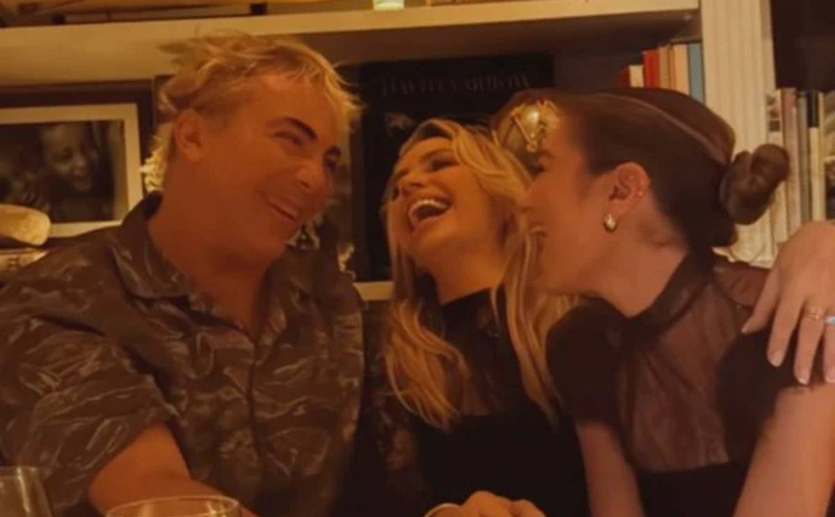 Cristian Castro, Angélica Rivera y Sofía Castro / Foto: Instagram @angelicariverahoficial