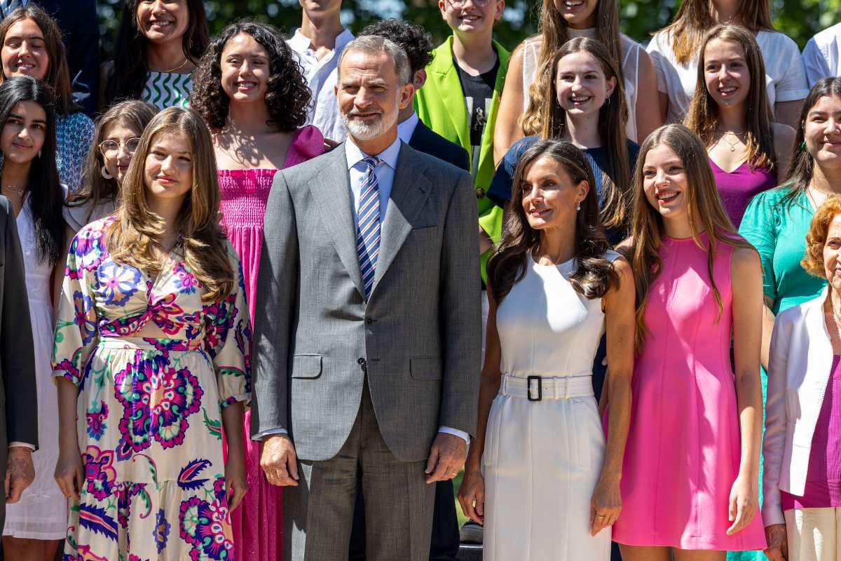 El rey Felipe VI y la reina Letizia con su shijas, la princesa Leonor y la infanta Sofía / EFE
