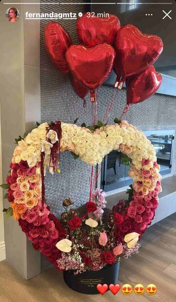 El arreglo floral que Saúl 'Canelo' Álvarez obsequió a Fernanda Gómez / Foto: Instagram