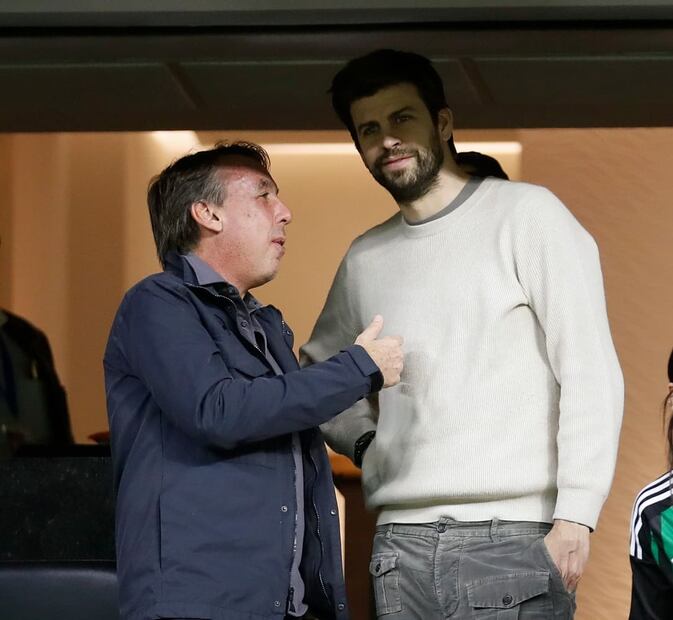 Gerard Piqué junto a Emilio Azcárraga Jean / EFE