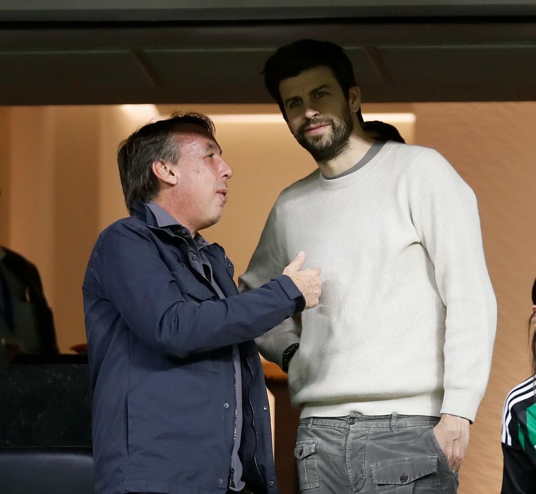 Gerard Piqué junto a Emilio Azcárraga Jean / EFE