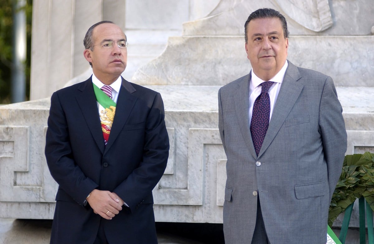 Fernando Gómez Mont con el expresidente Felipe Calderón. Foto: Archivo EL UNIVERSAL