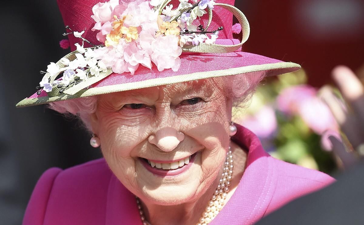 Italia, muy agradecida con la reina Isabel II por préstamo de obras del pintor Rafael 