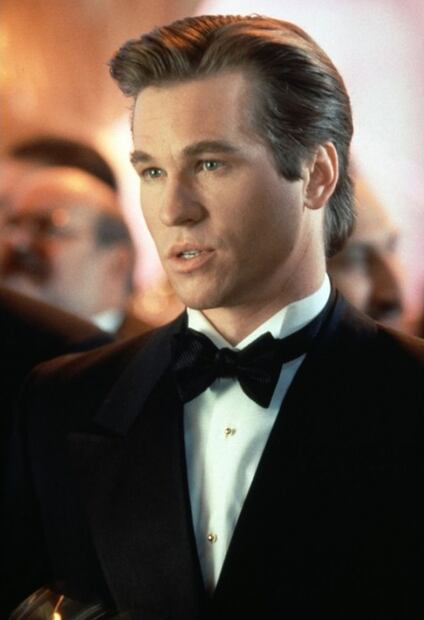 Los sexys actores que han dado vida a Batman y Superman