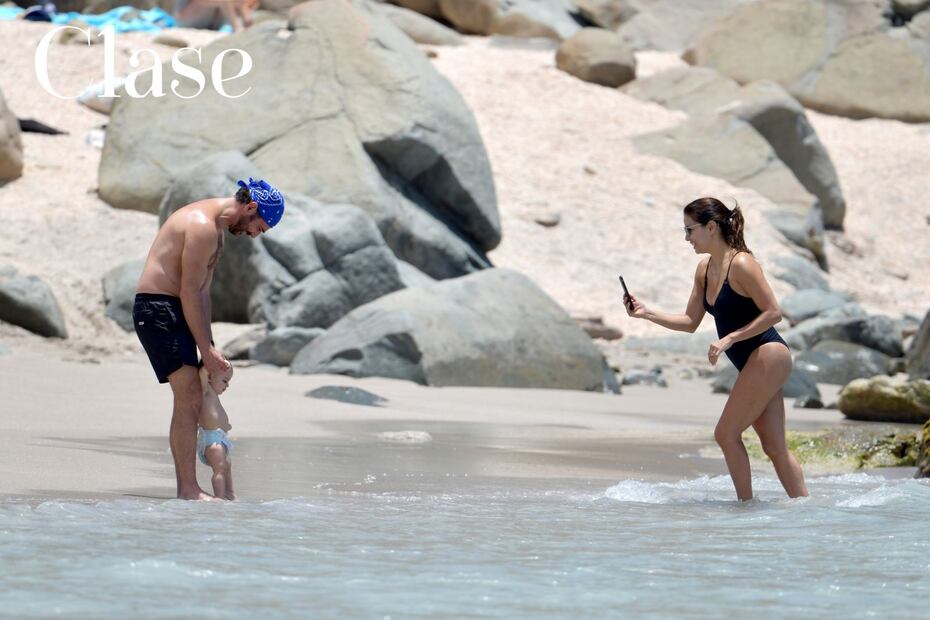 Eva Longoria y Pepe Bastón escapada a St. Barths con Santi 