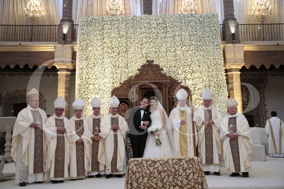 Las fotos que no habías visto de la boda de Eruviel Ávila