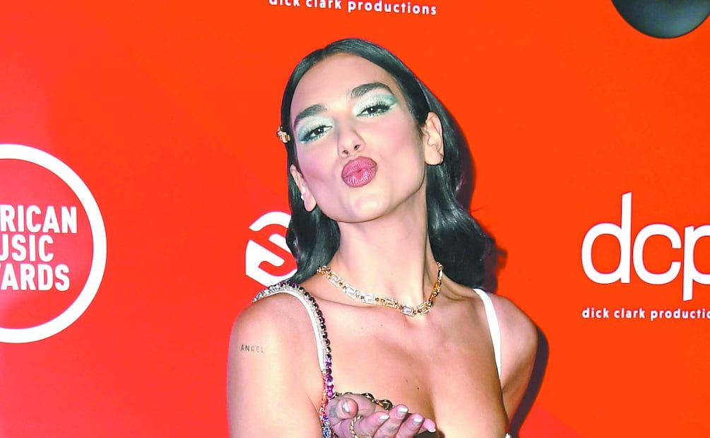 Dua Lipa lanza Service95, una plataforma de estilo de vida