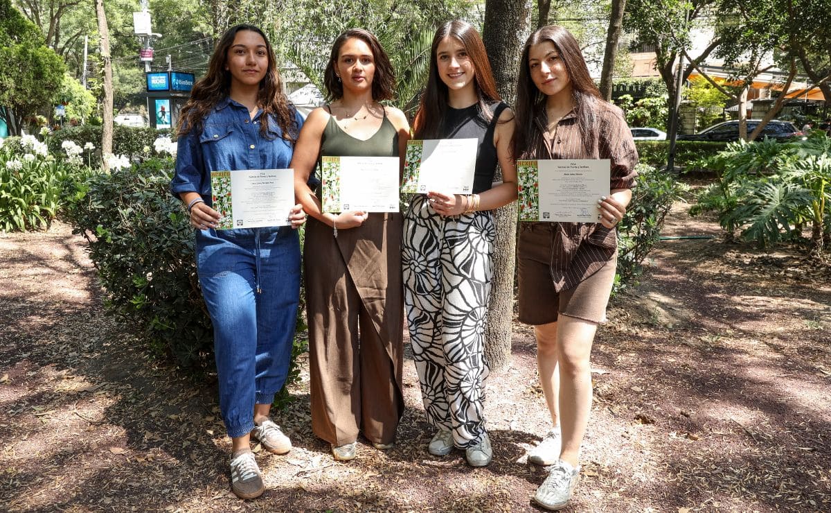 Laura Paniagua, Natalia Saucedo, Sofía Lachman y Alexis Laban / Foto: Esteban Torreblanca