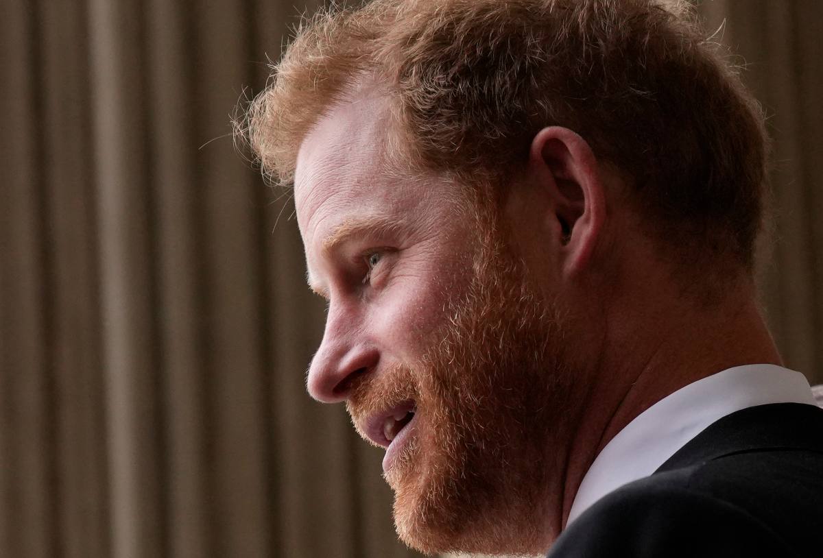 Las caras del príncipe Harry en la misa de Isabel II: ¿aburrido, enojado o arrepentido?