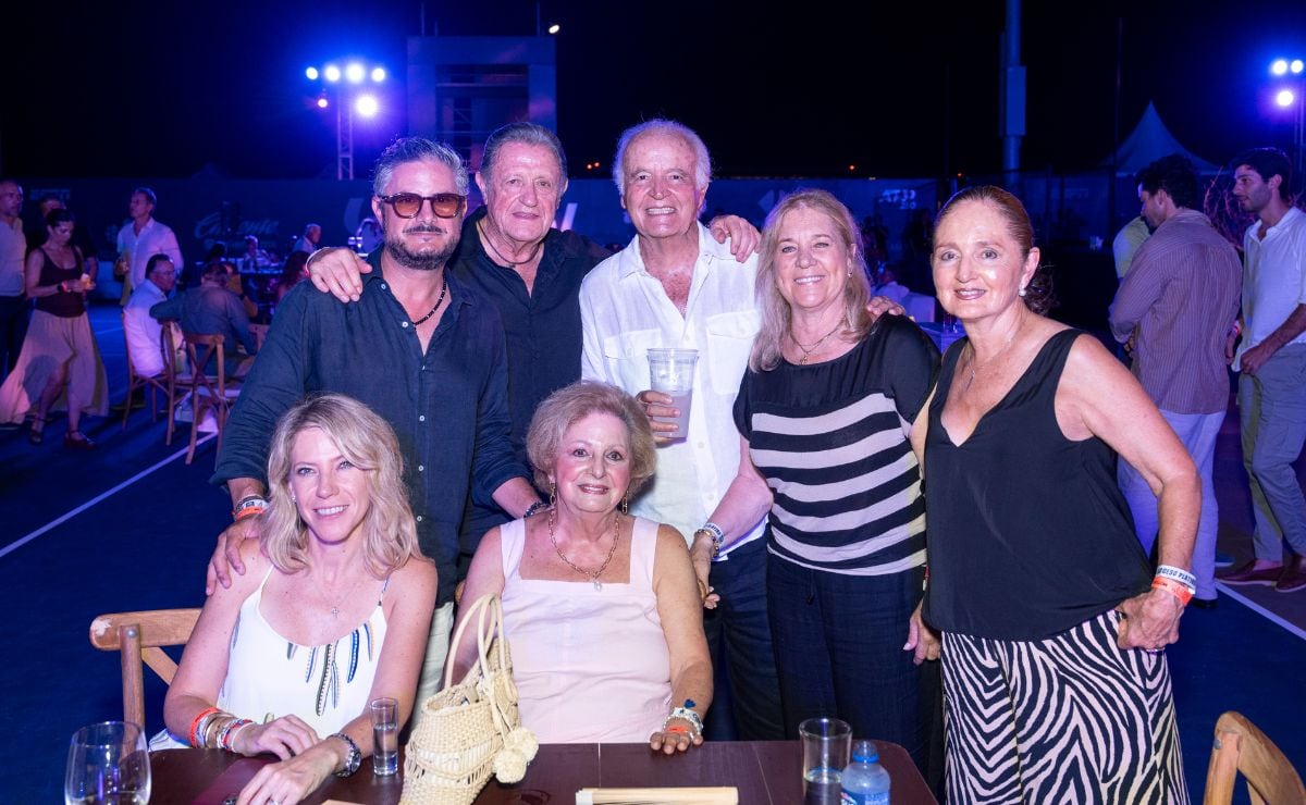 Ingrid Sela, Lili Simón Jorge Gemayel, José Antonio Fernández, Teco Lebrija, Lucero Orvañanos y Edna Celorio / Foto: Arturo Quintero