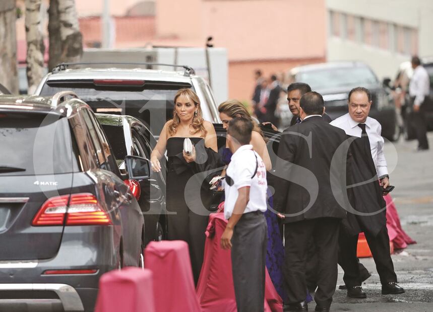 Las fotos que no habías visto de la boda de Eruviel Ávila