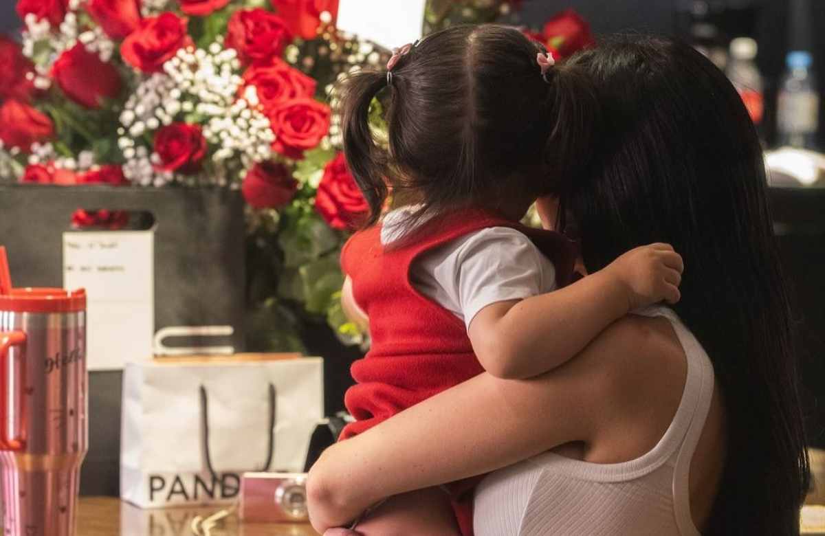 Cazzu y su hija Inti / Foto: Instagram- @cazzu