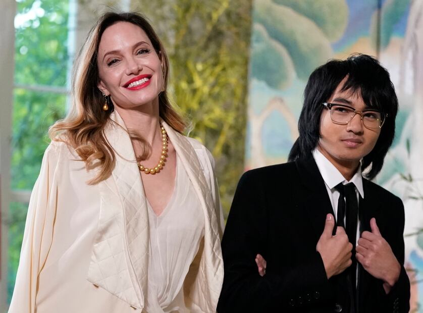 Angelina Jolie recuerda a su mamá con un emotivo mensaje en el Día Mundial del Cáncer de Ovario