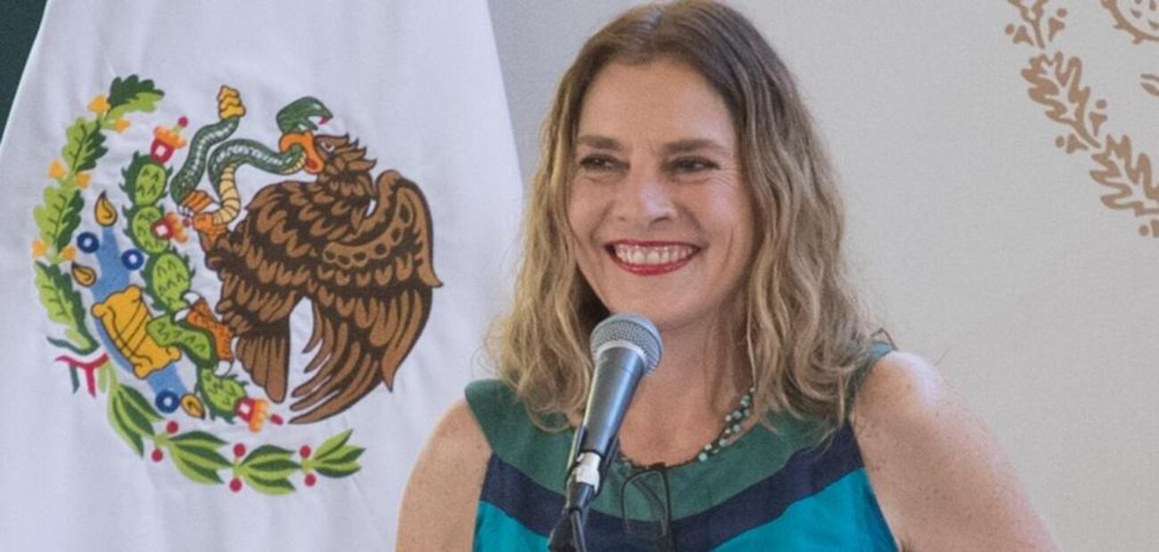 Beatriz Gutiérrez Müller comparte foto con Yolanda Andrade 