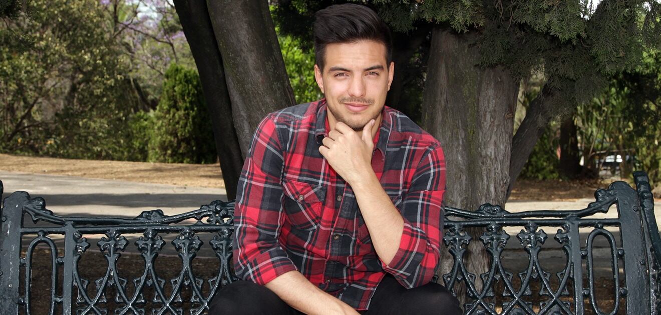 <p>Vadhir Derbez captó un instante muy romántico entre su hermana Aislinn y Mauricio Ochmann. <strong>(Fotos: Archivo El Universal, Instagram)</strong></p>
