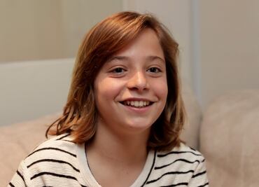 Así ha crecido Izan Llunas, el adolescente que interpretó a Luis Miguel en la serie