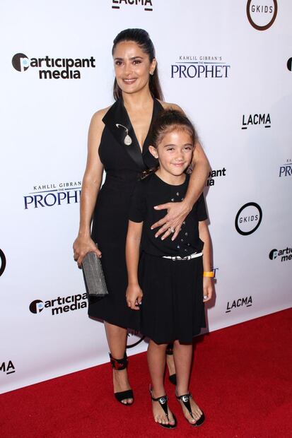 Salma Hayek celebra a su hija con nostálgica foto 