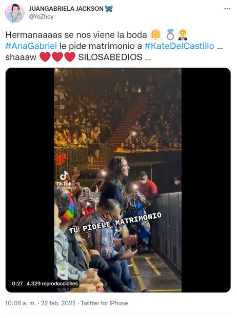 Ana Gabriel casi le pide matrimonio a Kate del Castillo en pleno concierto