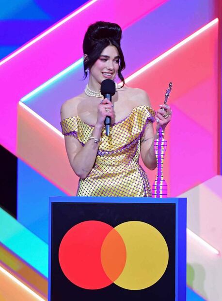 El sensual vestido de Dua Lipa en los BRIT Awards 2021