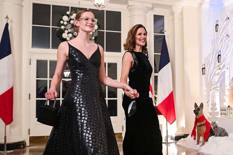 Jennifer Garner y su hija Violet hacen 'match' con hermosos vestidos en cena con Joe Biden
