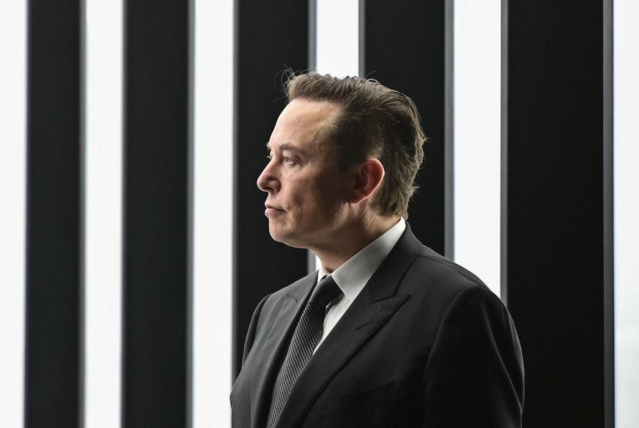 Elon Musk, de Tesla, compra acciones de Twitter