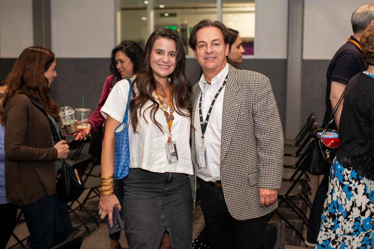 Montserrat Plascencia y Helio Fajardo. (Foto: Esteban Torreblanca)