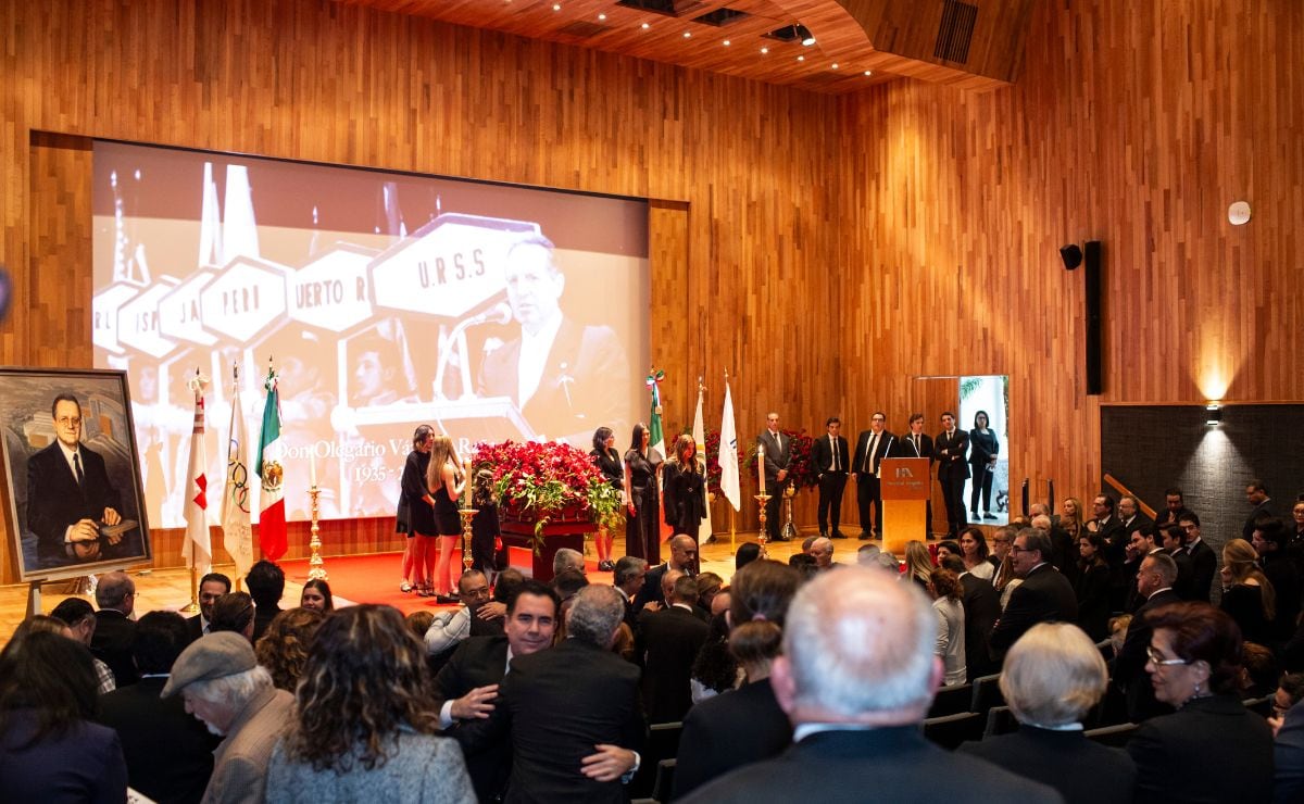 Homenaje a Olegario Vázquez Raña / Foto: Esteban Torreblanca