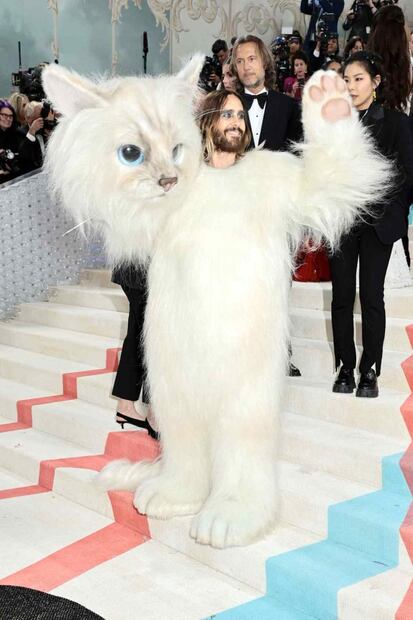 Jared Leto llega de 'Choupette' a la fiesta del Met Gala 2023