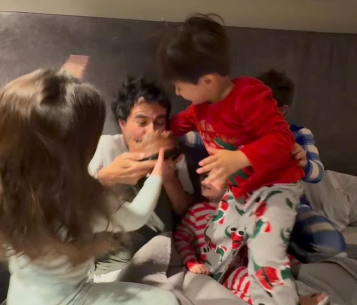 Sergio 'Checo' Pérez junto a sus hijos / Foto: Instagram @carolamtz1