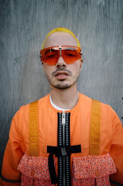 Úrsula Corberó alburea a J Balvin en videollamada 