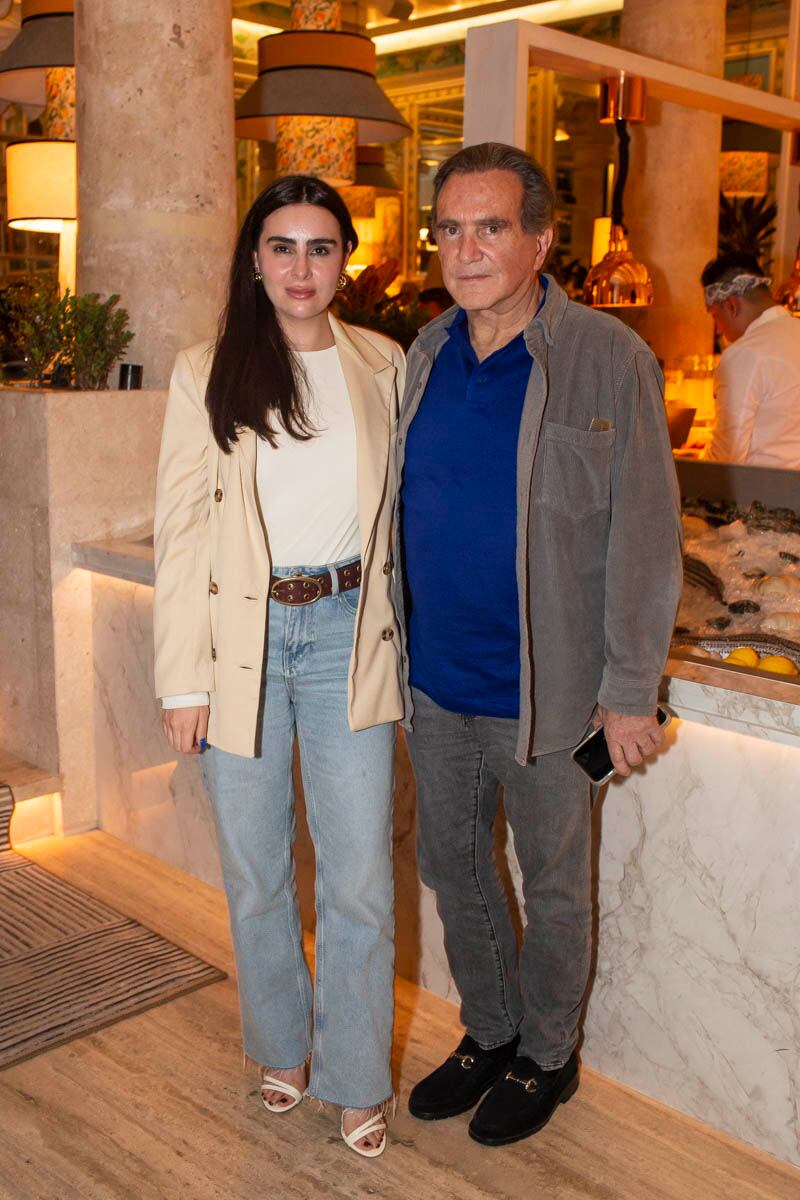 Araceli Peraza y Óscar Mario Beteta. (Foto: Esteban Torreblanca)