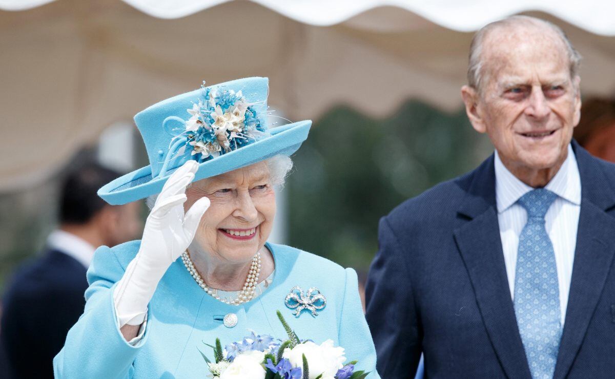 La reina Isabel pide que nadie de su familia lleve uniformes militares en funeral
