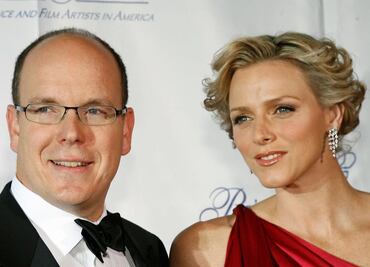 Charlene de Mónaco y el príncipe Alberto solamente se ven con cita previa