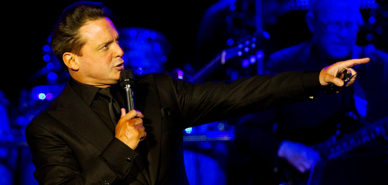 <p>Luis Miguel ha renovado su imagen drásticamente. <strong>(Fotos: Instagram)&nbsp;</strong></p>
