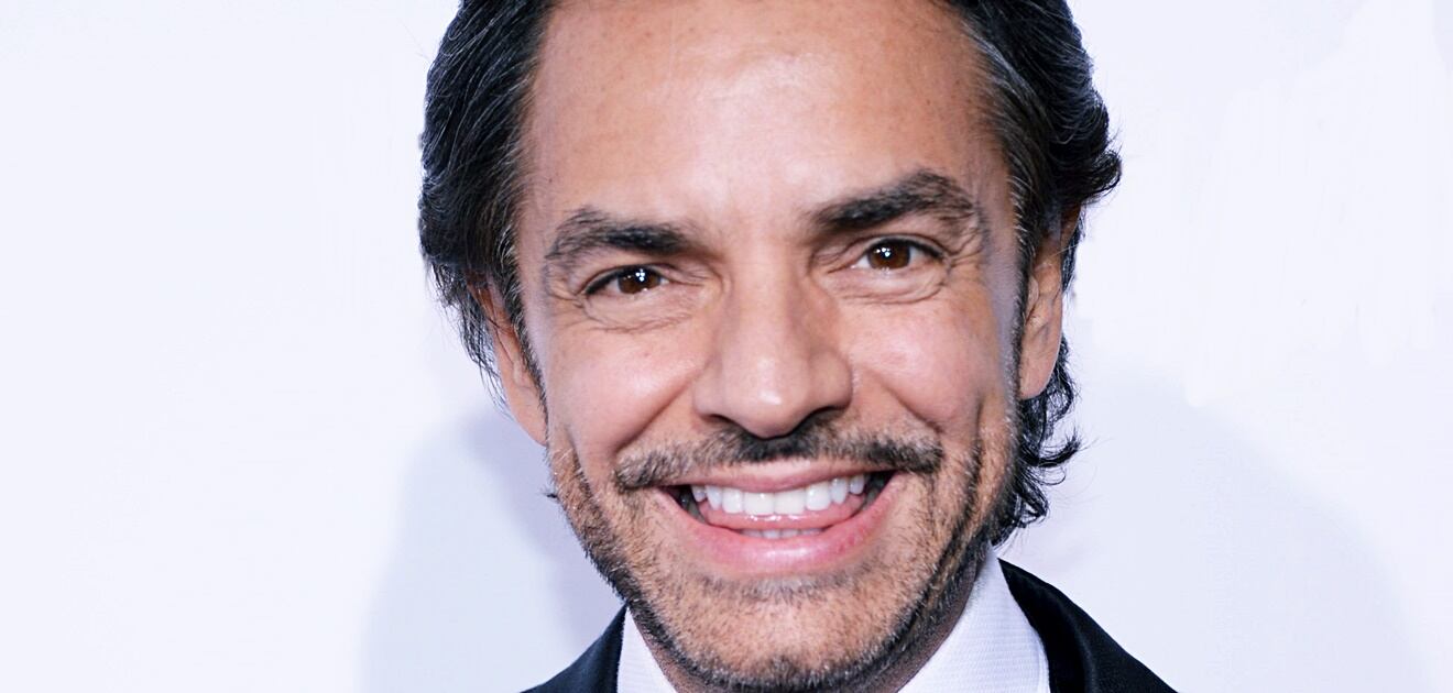<p>Esta es la manera más original de festejar al líder del clan Derbez.&nbsp;<strong>(Fotos: El Universal, Twitter)</strong></p>
