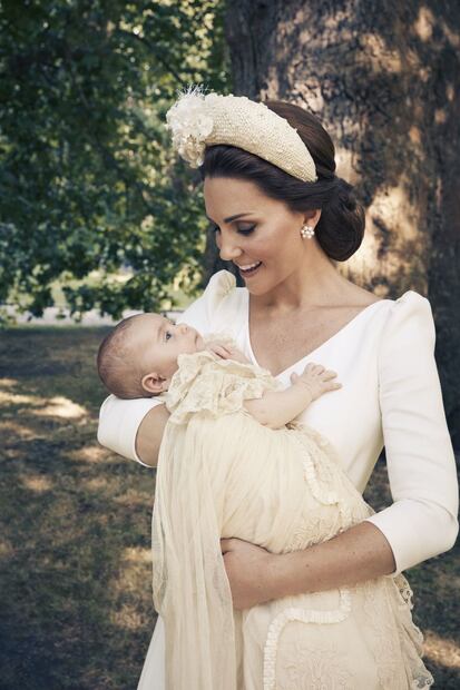 El príncipe Louis va de paseo al museo y conquista ¡tiene los ojos de su mamá! 