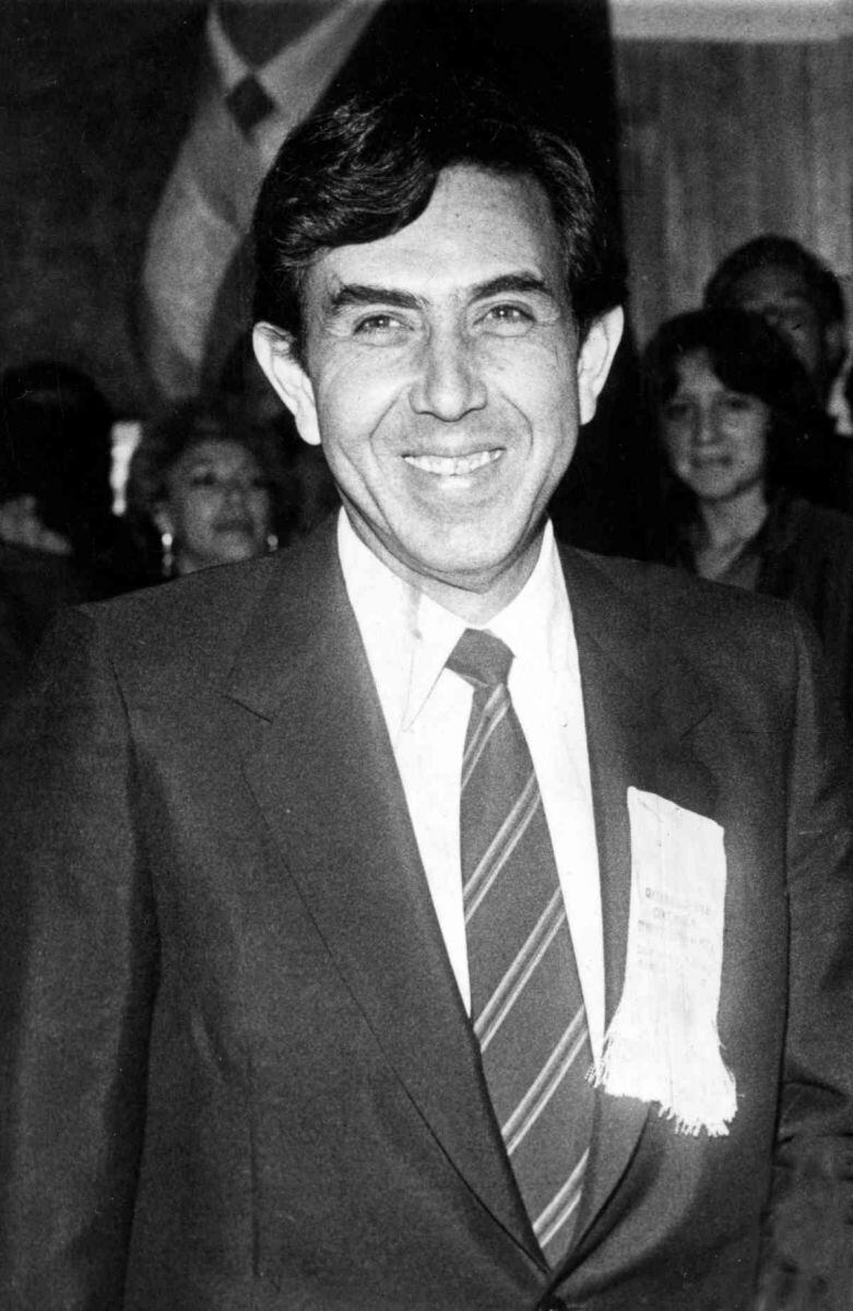 Cuauhtémoc Cárdenas da positivo a Covid-19 