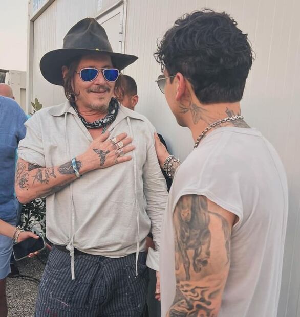 Christian Nodal con Johnny Depp en Italia  / Foto: Instagram